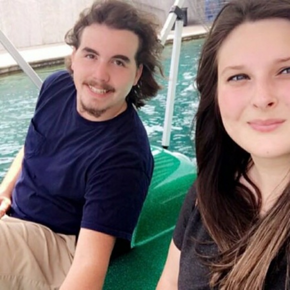 Meet your Posher, Tyler - Picture 1 of 1